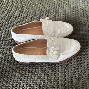 Stuart Weitzman Manila Pearl White Leather Flat Loafers size 8